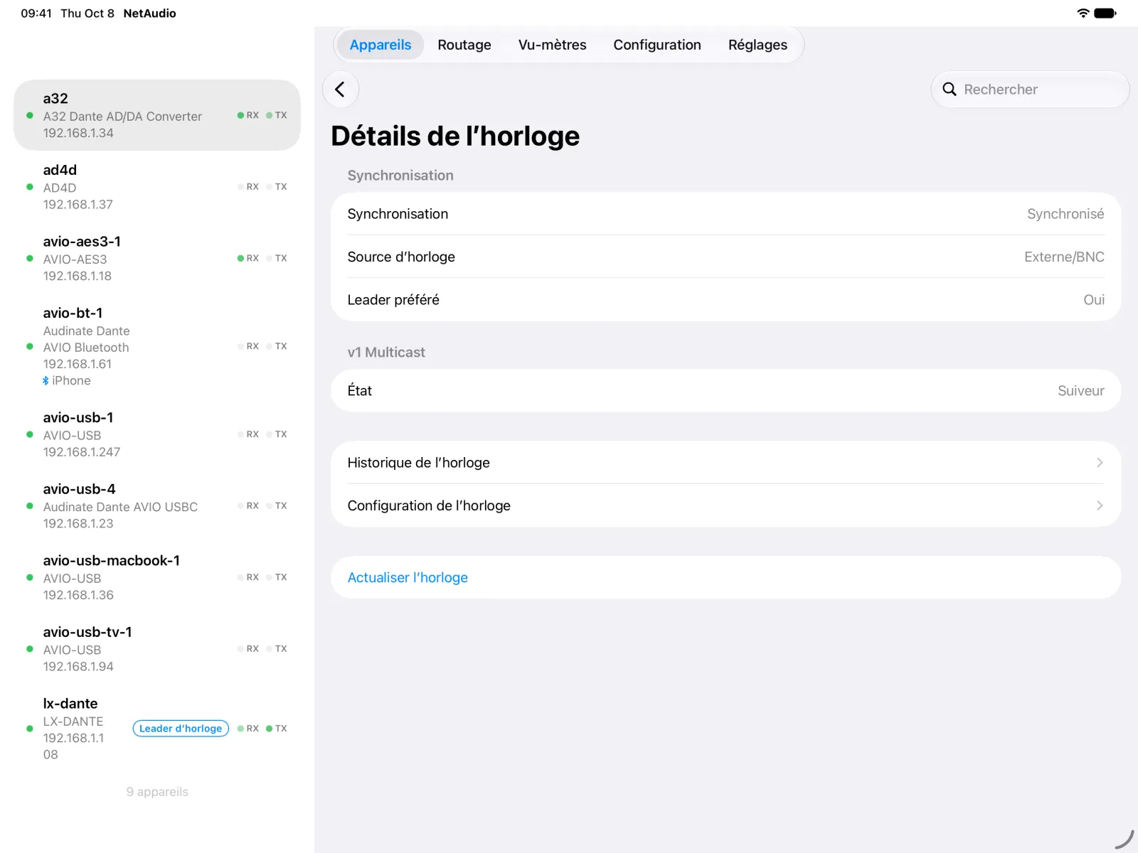 Les détails de l’horloge de l’A32 sur iPad : synchronisé, source d’horloge BNC externe, leader préféré et état suiveur.